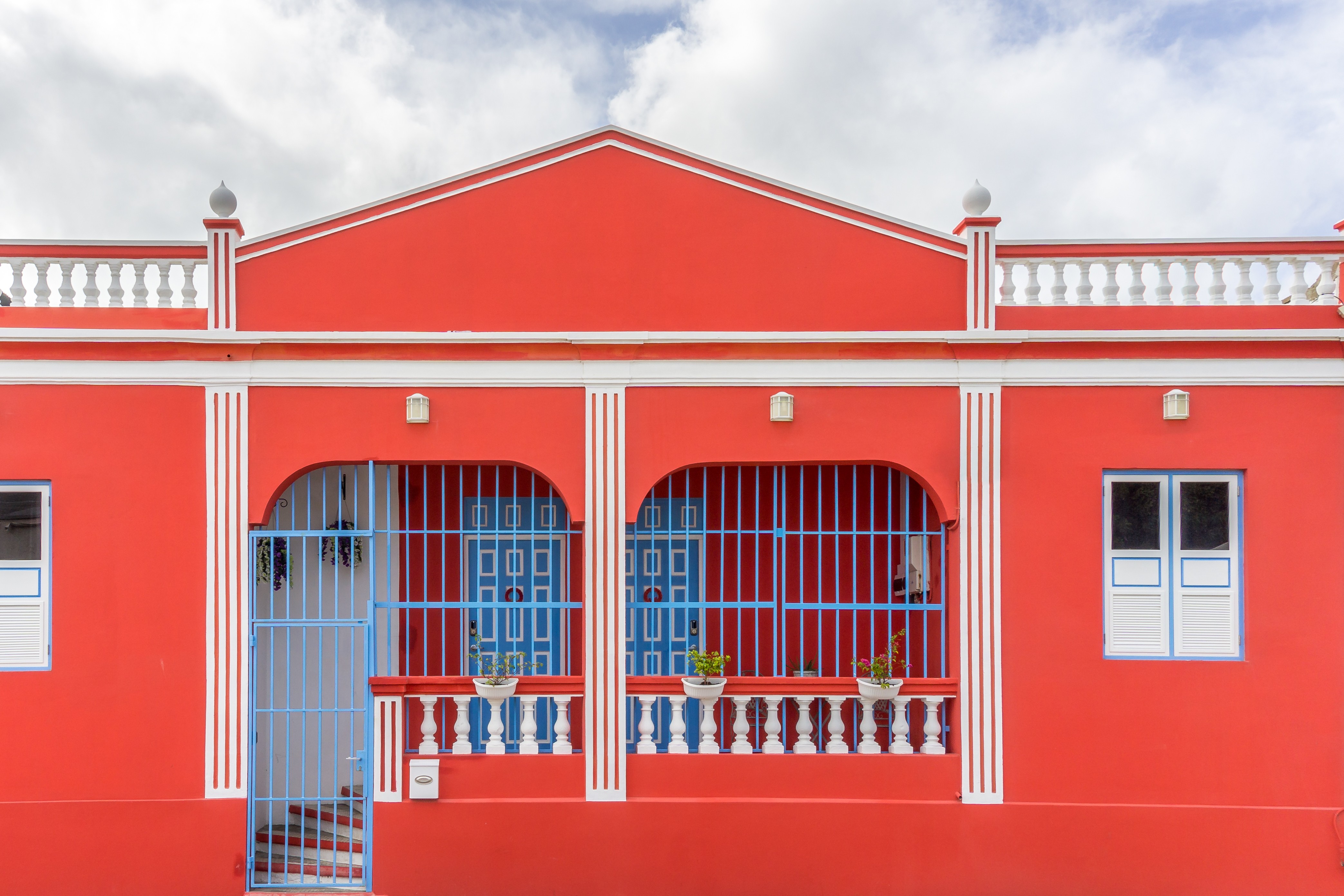 Colourful Dutch Colonial House i Oranjestad, Aruba