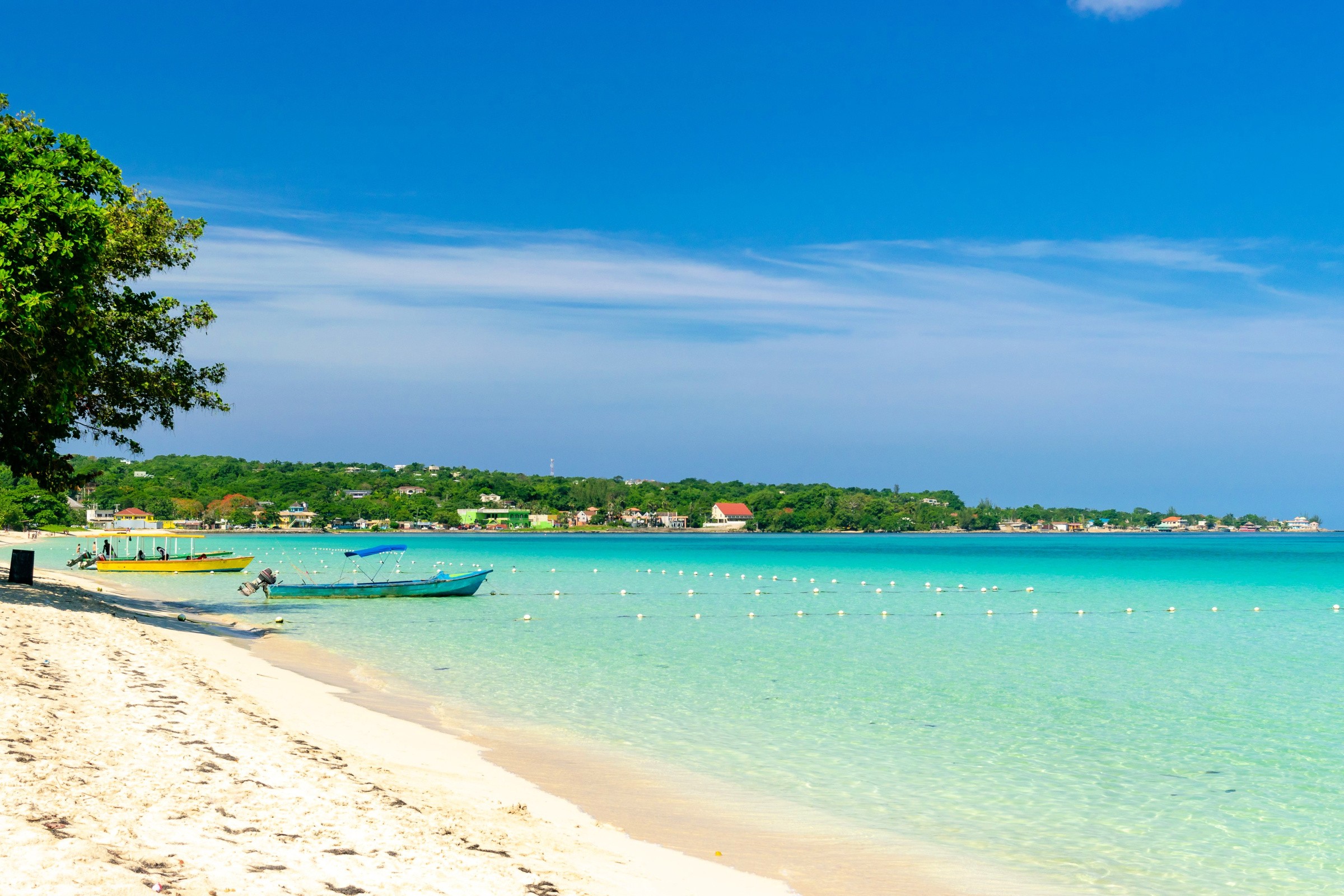 Seven Mile Beach – A Well Known Shore 