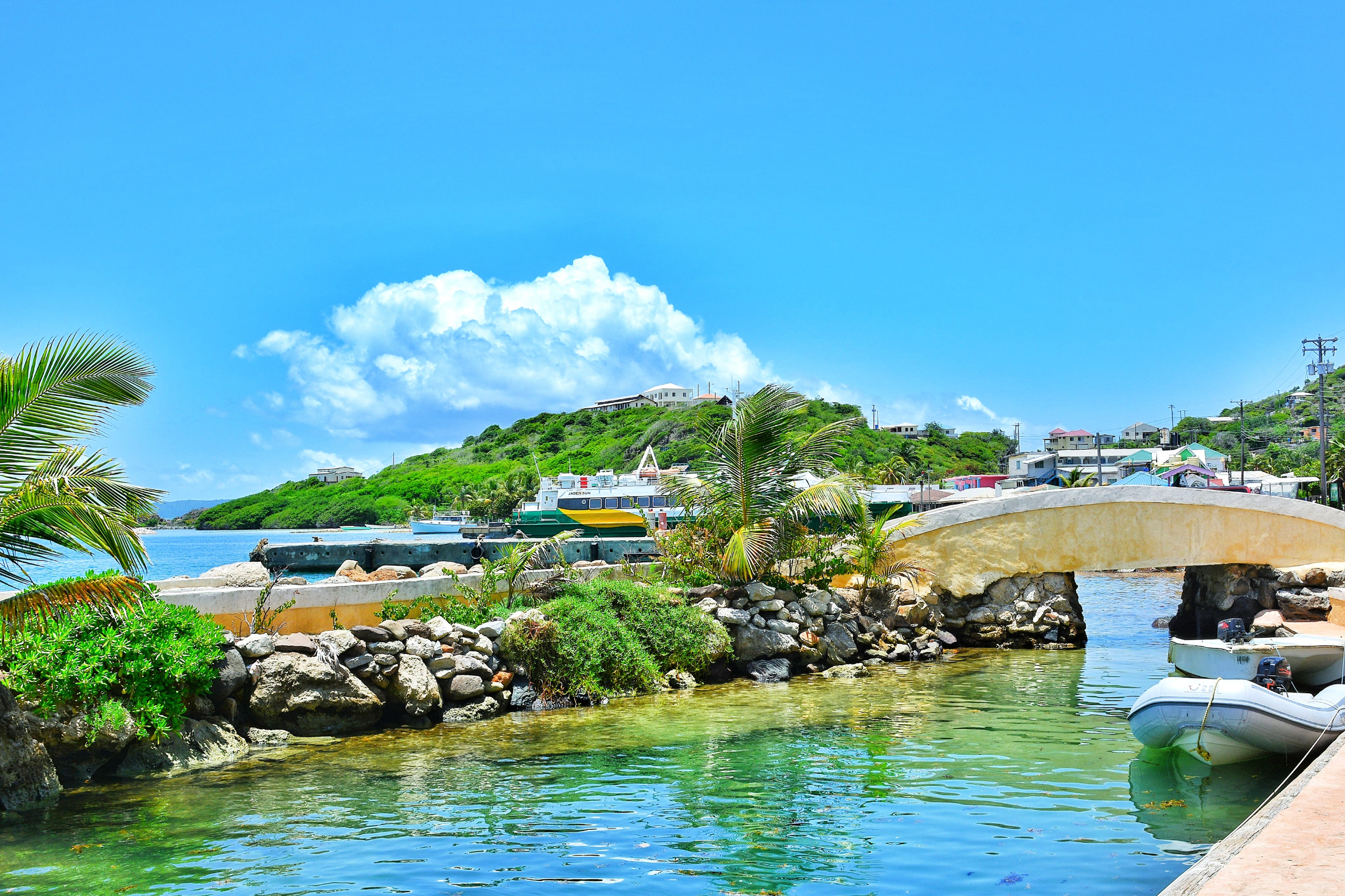 Union Island & Happy Island