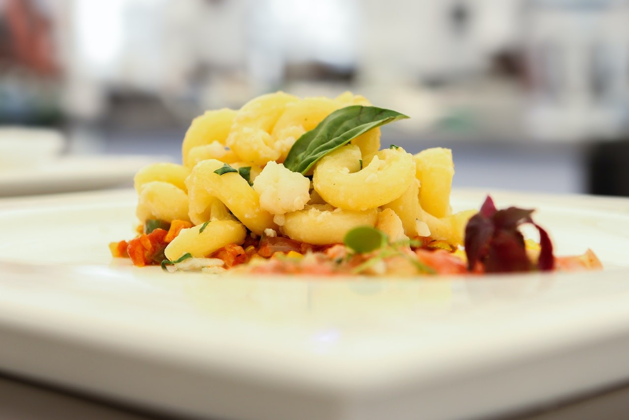 Bahamian Macaroni and Cheese – A Top Comfort Food With a Kick